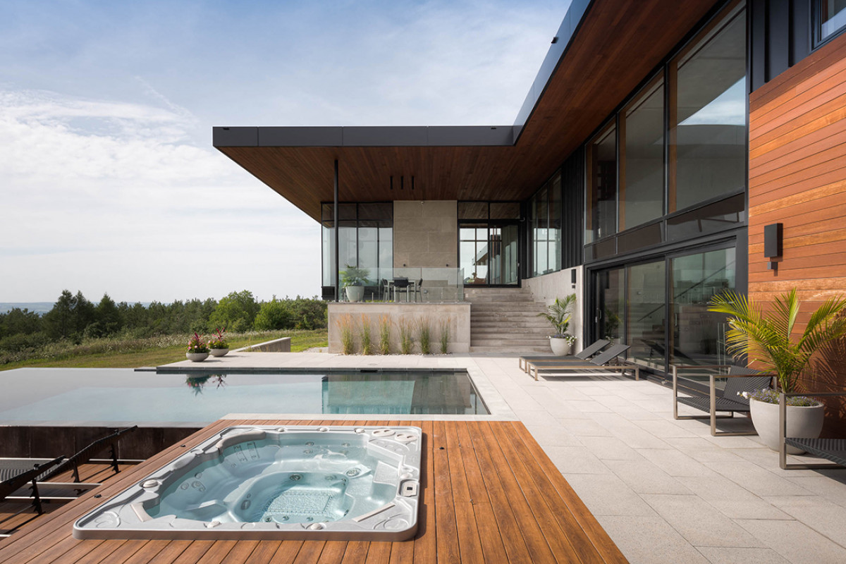 MNP-TLG-MANTELLA-002