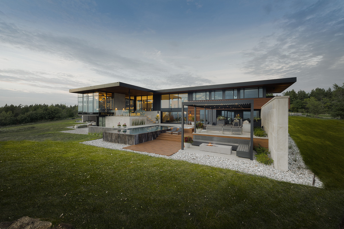 MNP-TLG-MANTELLA-065b