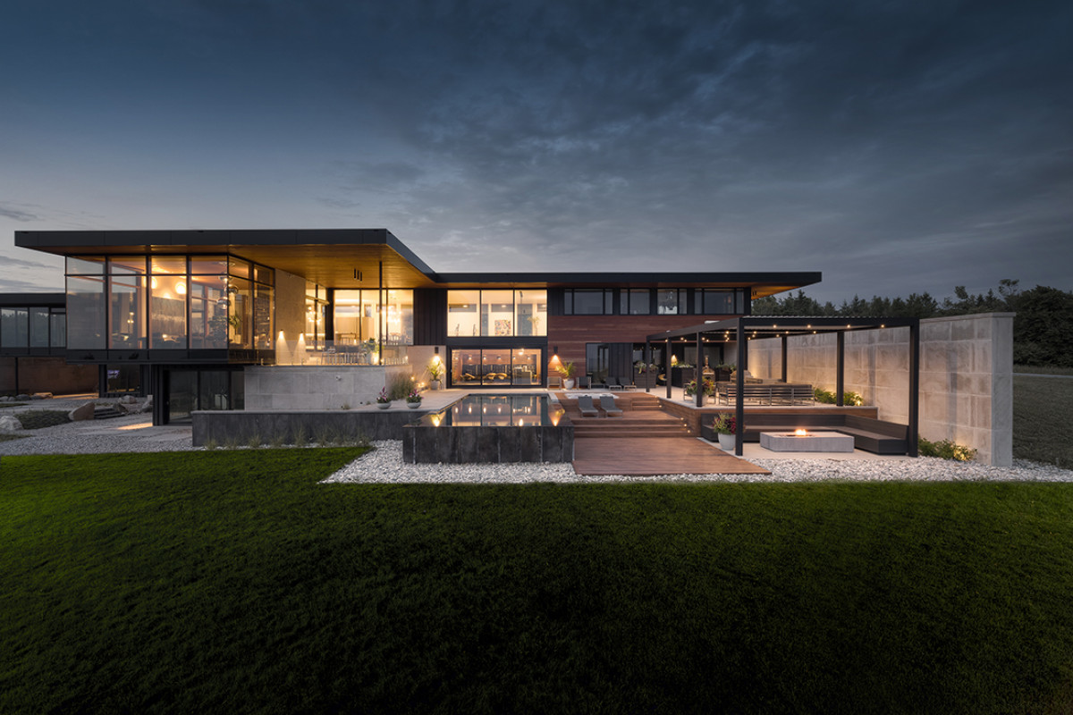 MNP-TLG-MANTELLA-074b